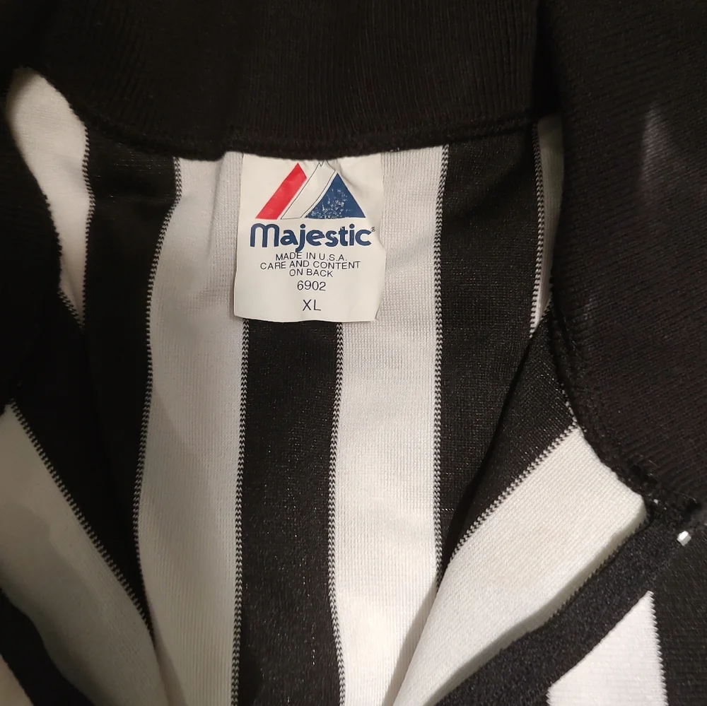 Majestic Black and White Striped Men's Jersey - Picture 3 of 3